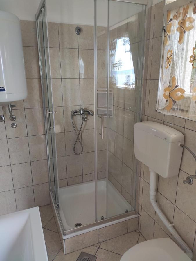 2 Minutes To The Ev Station Available Appartement